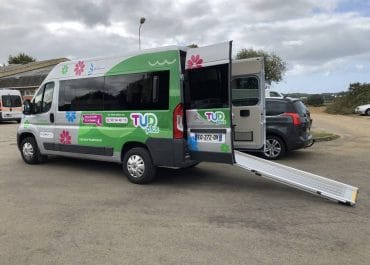 tudbus pour les personnes à mobilité réduite