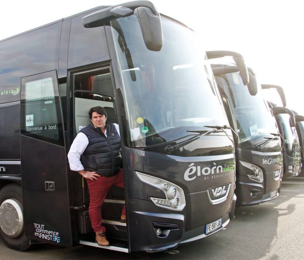 Alain Roué, à bord d'un autocar de grand tourisme pour la reprise de l'activité transport de voyageurs